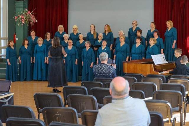 Cīravas senioru koris 2